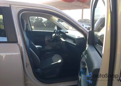 2025 Ford Maverick Xlt z USA, uszkodzony, nr VIN 3FTTW8H38SRB36968